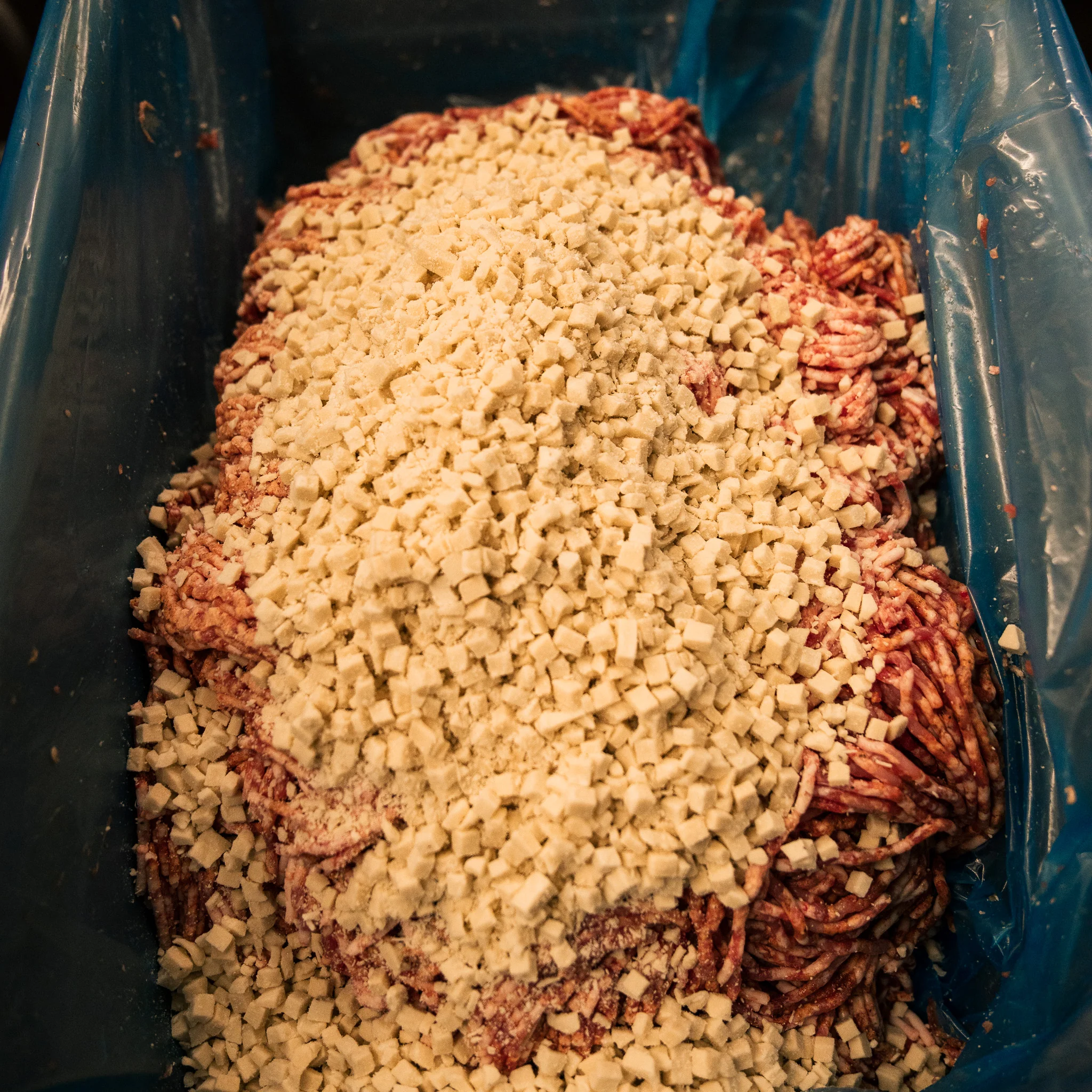 Bearded Butcher Hot Bratwurst DIY Kit w/ Collagen Casings - Image 6